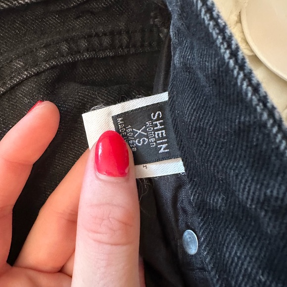 SHEIN Jeans - Picture 4 of 4